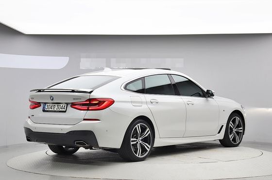 BMW Gran Turismo 630i xDrive M Sport — пробег 81 293 км — фото 4 из 5