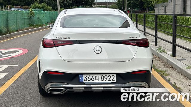 Mercedes-Benz GLC-Class GLC300 4MATIC Coupe — пробег 47 555 км — фото 4 из 5