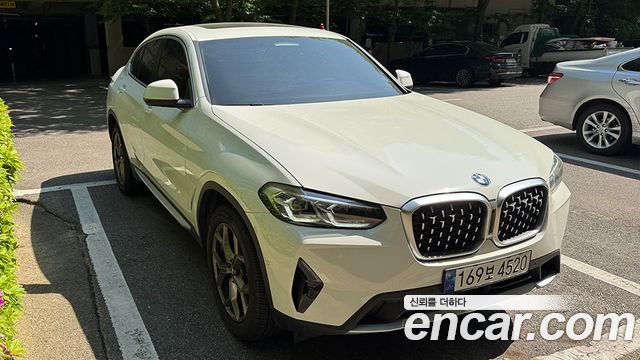 BMW X4 xDrive20i xLine — пробег 27 766 км — фото 4 из 5