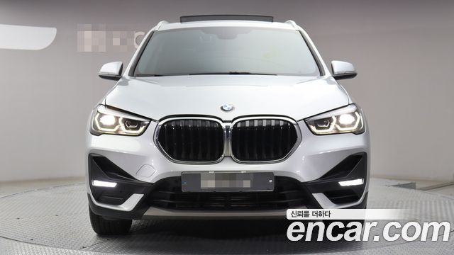 BMW X1 xDrive 20i Advantage — пробег 67 091 км — фото 3 из 5
