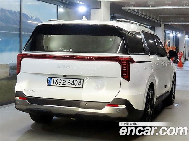 Kia Carnival Diesel 9-Seater Signature — пробег 88 513 км — фото 4 из 5