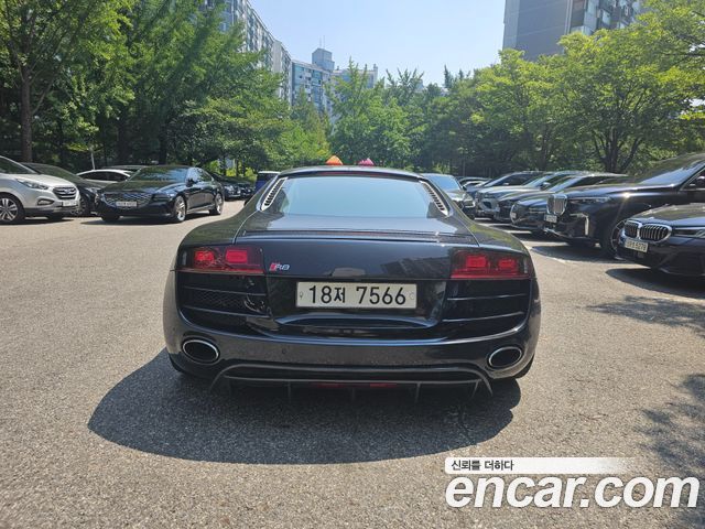 Audi R8 5.2 V10 Coupe — пробег 105 500 км — фото 4 из 5