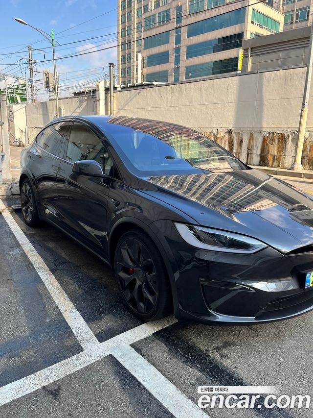 Tesla Model X Plaid — пробег 10 000 км — фото 2 из 5