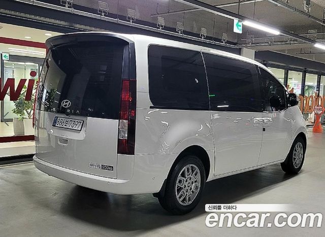 Hyundai Staria из Кореи Encar
