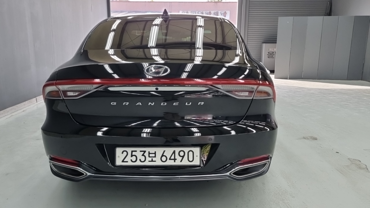 Hyundai Grandeur из Кореи Encar