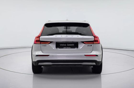 Volvo V60 B5 Ultra AWD — пробег 609 км — фото 5 из 5