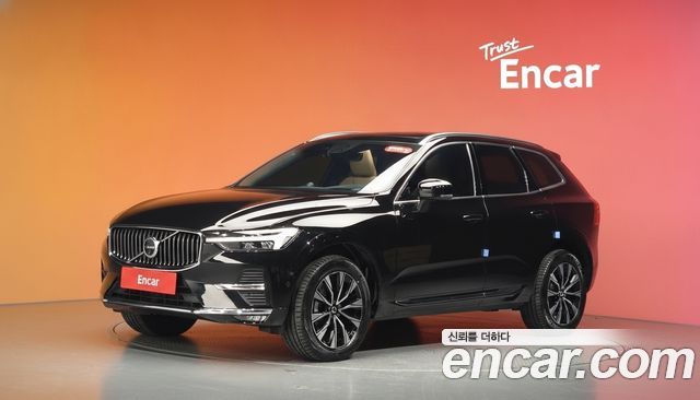 Volvo XC60 B5 Ultimate Bright — пробег 47 414 км — фото 1 из 5
