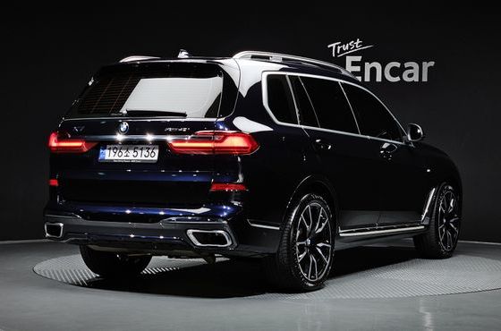 BMW X7 xDrive 40i M Sport 6STR — пробег 20 099 км — фото 2 из 5