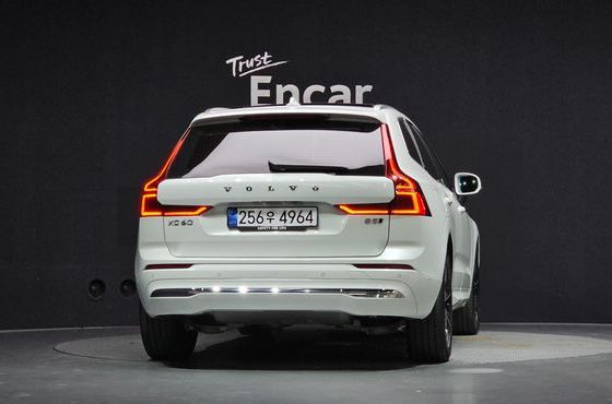 Volvo XC60 B5 Ultra Bright Air Sus — пробег 10 603 км — фото 4 из 5