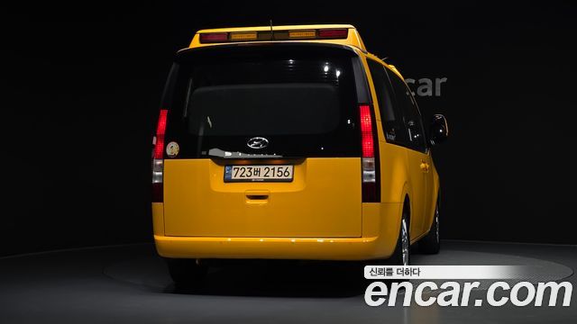 Hyundai Staria из Кореи Encar