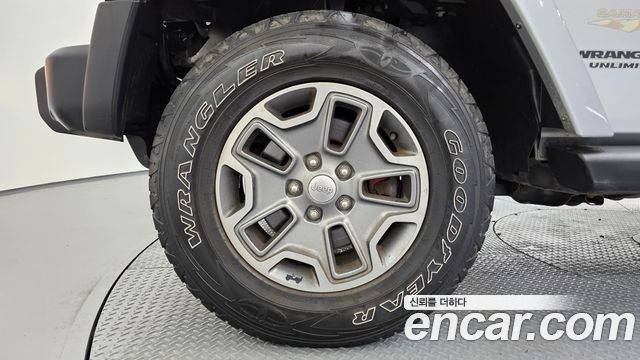 Jeep Wrangler 2.8 Diesel Sahara 4Door — пробег 99 429 км — фото 5 из 5