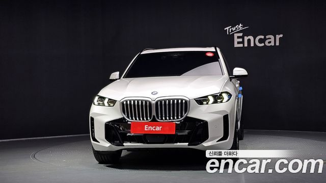 BMW X5 xDrive 30d M Sport — пробег 6 880 км — фото 3 из 5