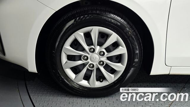 Kia K3 из Кореи Encar