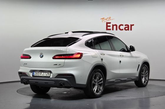 BMW X4 xDrive20i M Sports X Onlile Exclusive Edition — пробег 80 349 км — фото 2 из 5
