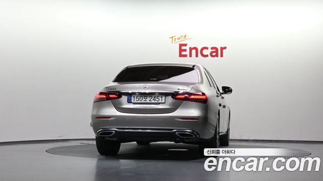 Mercedes-Benz E-Class из Кореи Encar