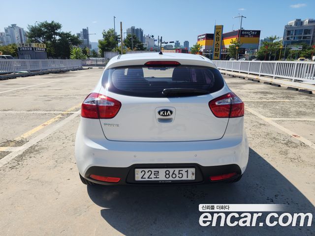 Kia pride 1.4 MPI Hatchback Deluxe — пробег 66 791 км — фото 3 из 5