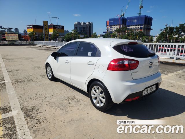 Kia pride 1.4 MPI Hatchback Deluxe — пробег 66 791 км — фото 4 из 5