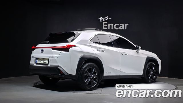 Lexus UX из Кореи Encar