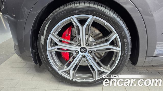 Maserati Levante 3.0 AWD GranSport — пробег 46 320 км — фото 5 из 5