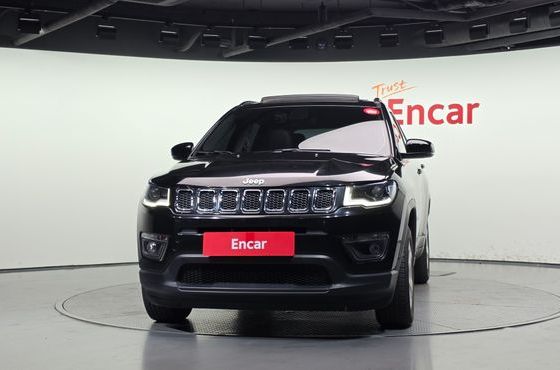 Jeep Compass 2.4 Longitude AWD — пробег 31 764 км — фото 3 из 5