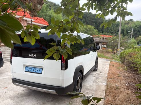 Kia PV5 Passenger 5 Seater Plus — пробег 524 км — фото 4 из 5