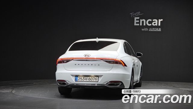 Hyundai Grandeur из Кореи Encar