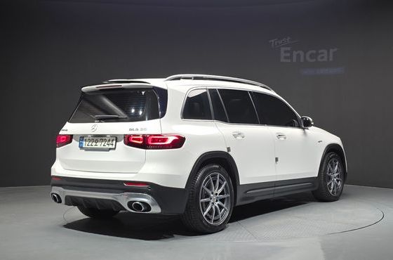 Mercedes-Benz GLB-Class AMG GLB35 4MATIC — пробег 73 484 км — фото 2 из 5