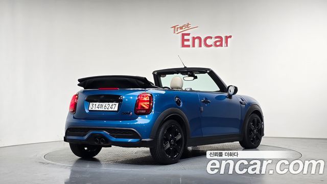 Mini Cooper Convertible Classic Third Generation — пробег 70 007 км — фото 2 из 5
