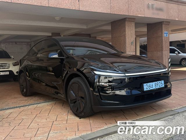 Tesla Model Y Premium RWD — пробег 1 002 км — фото 2 из 5