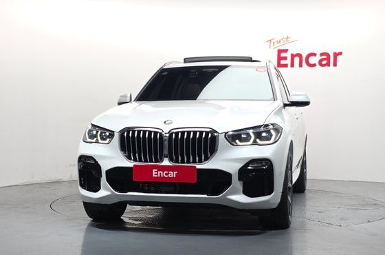 BMW X5 xDrive 45e M Sport — пробег 100 022 км — фото 3 из 5