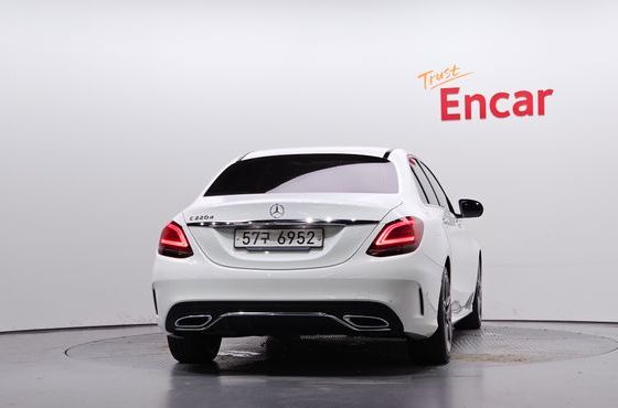 Mercedes-Benz C-Class C220 d Avantgarde — пробег 74 926 км — фото 4 из 5