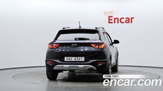 Kia Stonic из Кореи Encar
