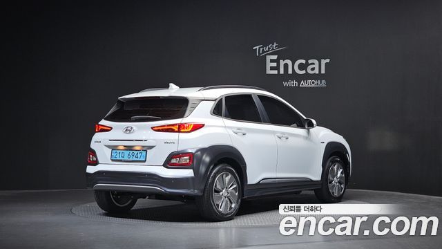 Hyundai Kona из Кореи Encar