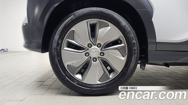 Hyundai Kona из Кореи Encar