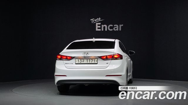 Hyundai AVANTE из Кореи Encar