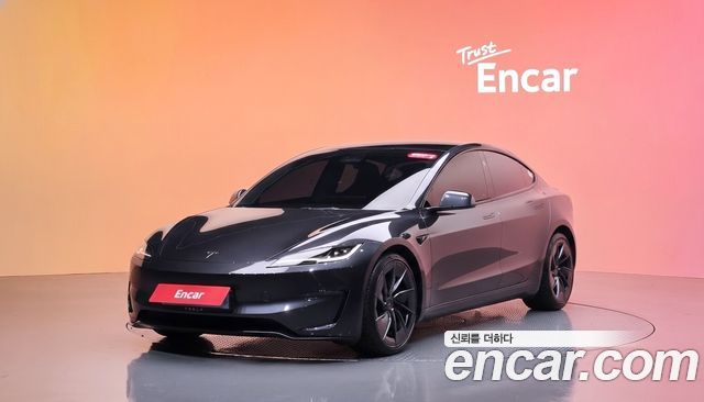 Tesla Model 3 Performance AWD — пробег 9 387 км — фото 1 из 5