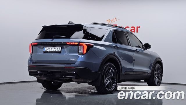 Ford Explorer 2.3 ST-Line 4WD — пробег 39 414 км — фото 2 из 5