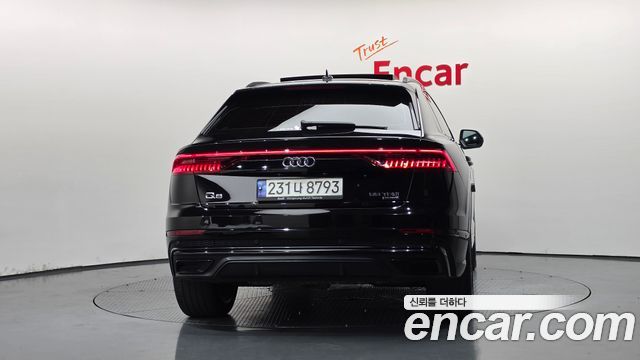 Audi Q8 55 TFSI Quattro Premium — пробег 270 898 км — фото 4 из 5