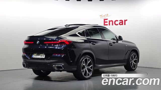 BMW X6 xDrive40i M Sport — пробег 121 625 км — фото 2 из 5