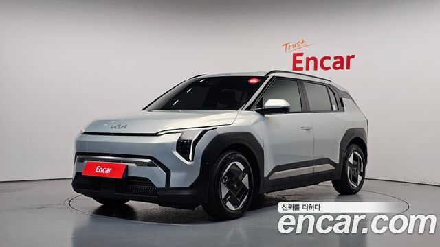 Kia EV3 Long Range 2WD Earth — пробег 15 736 км — фото 1 из 5