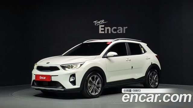 Kia Stonic из Кореи Encar