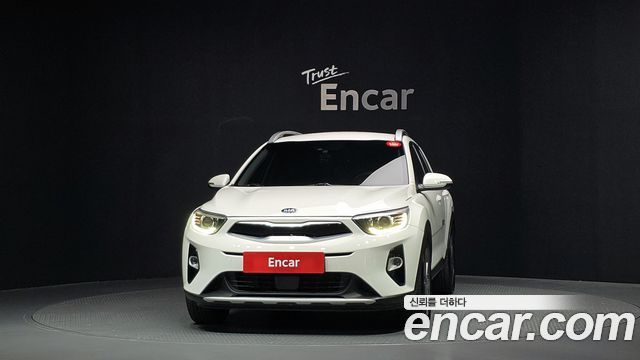 Kia Stonic из Кореи Encar
