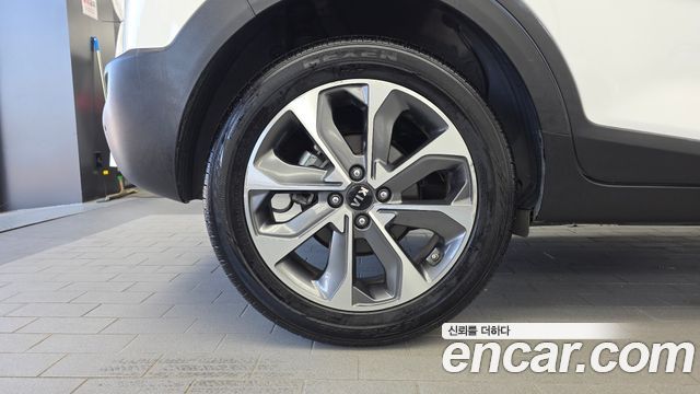 Kia Stonic из Кореи Encar