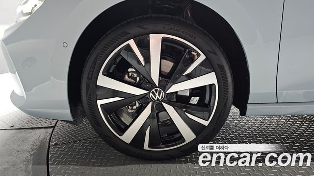 Volkswagen Golf 2.0 TDI Prestige — пробег 926 км — фото 5 из 5