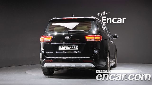 Kia Carnival из Кореи Encar