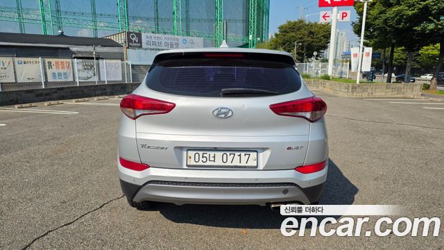 Hyundai Tucson Diesel 2.0 2WD Style — пробег 162 915 км — фото 4 из 5