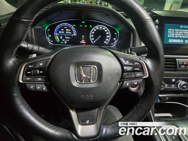 Honda Accord 2.0 Hybrid Touring — пробег 221 101 км — фото 4 из 5