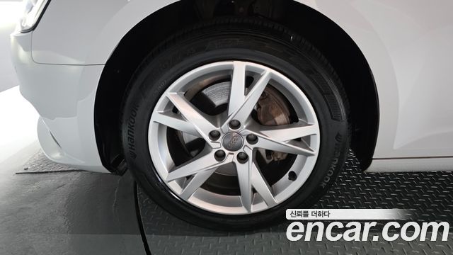 Audi A4 из Кореи Encar