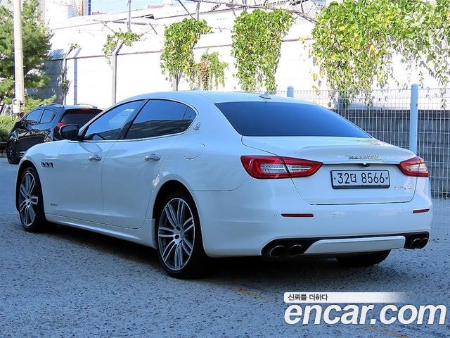 Maserati Quattroporte 3.0 Diesel — пробег 173 566 км — фото 3 из 5