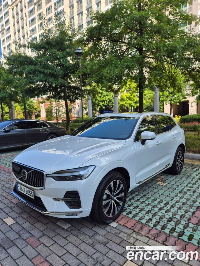 Volvo XC60 B5 Ultimate Bright — пробег 60 000 км — фото 3 из 5